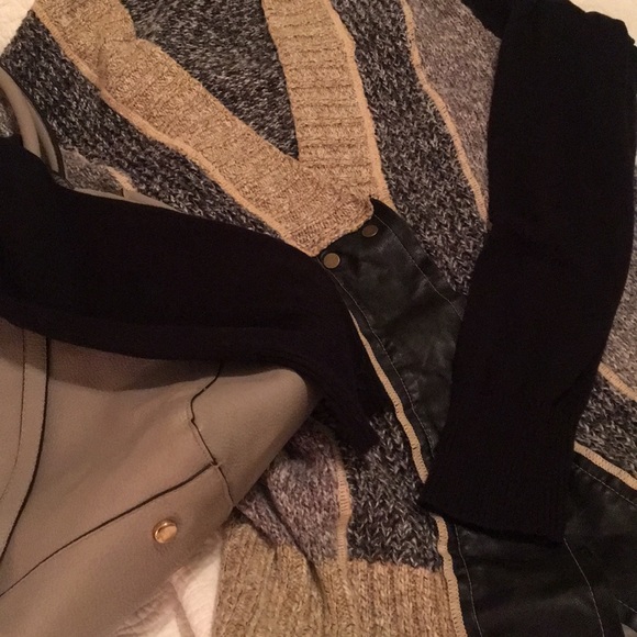 BKE Sweaters - BKE Multi color cardigan